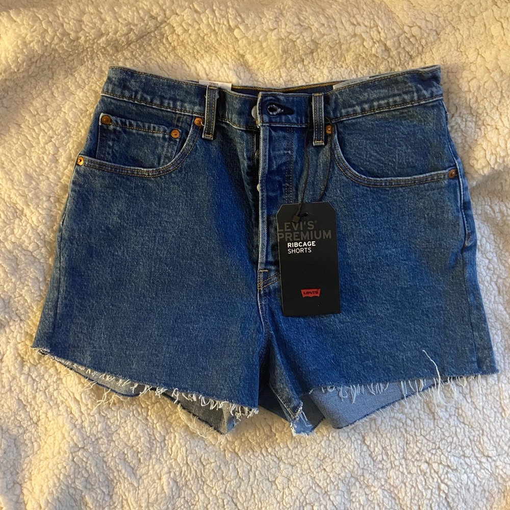 Levi's Ribcage Women's Shorts - Size 30